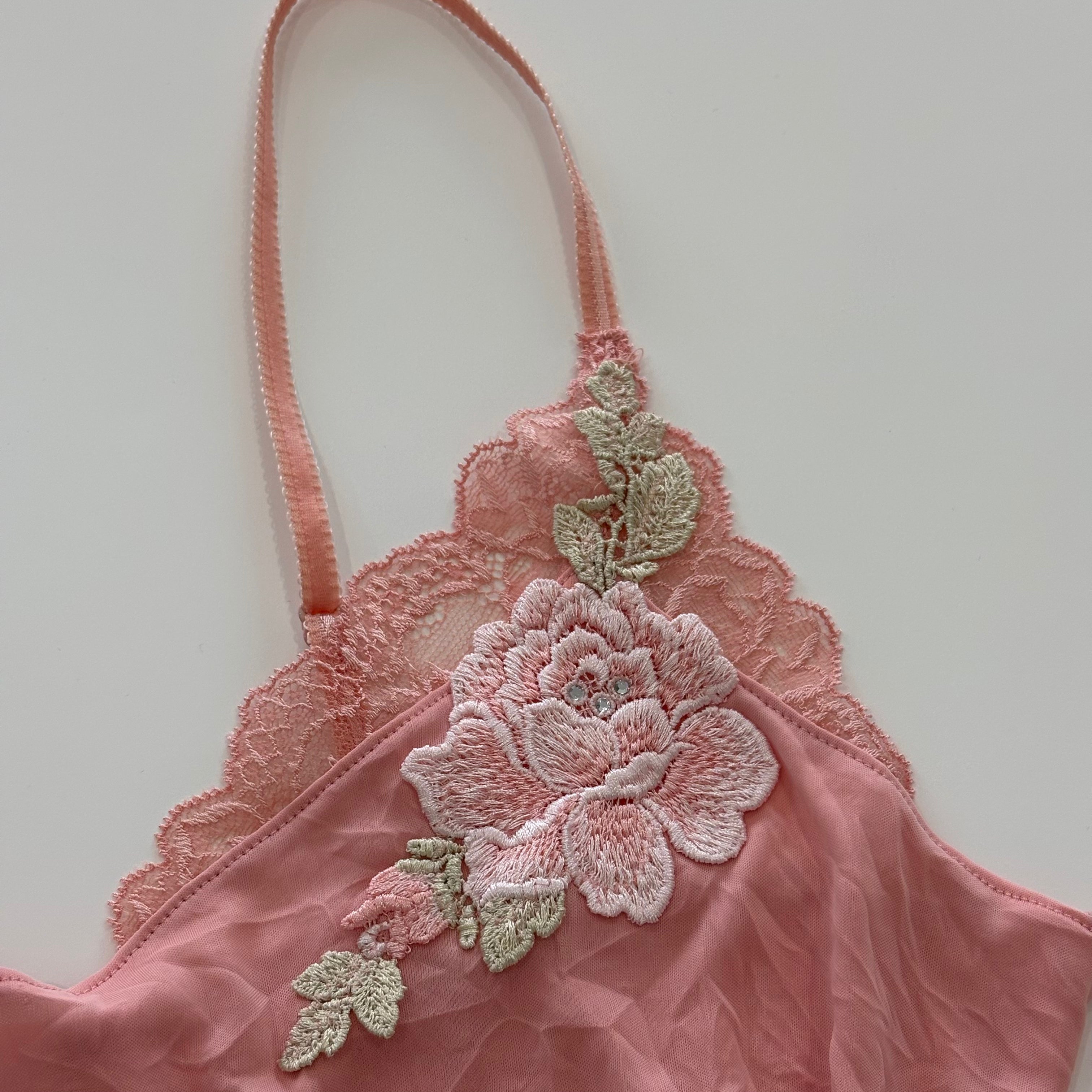 Vintage Y2K Pink Floral Appliqué Cami - Size S