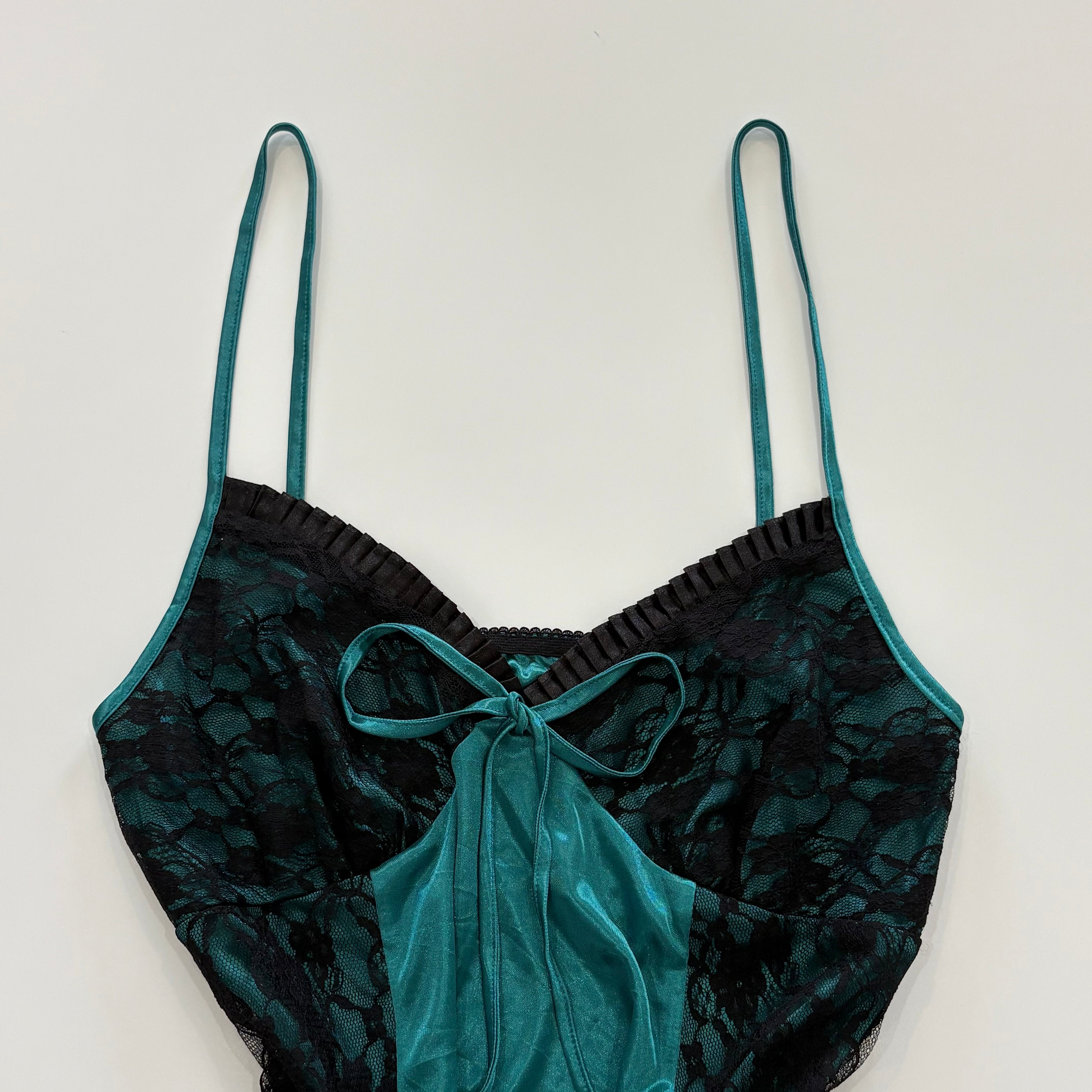Vintage Y2K Emerald Satin Lace Bow Cami - Size S