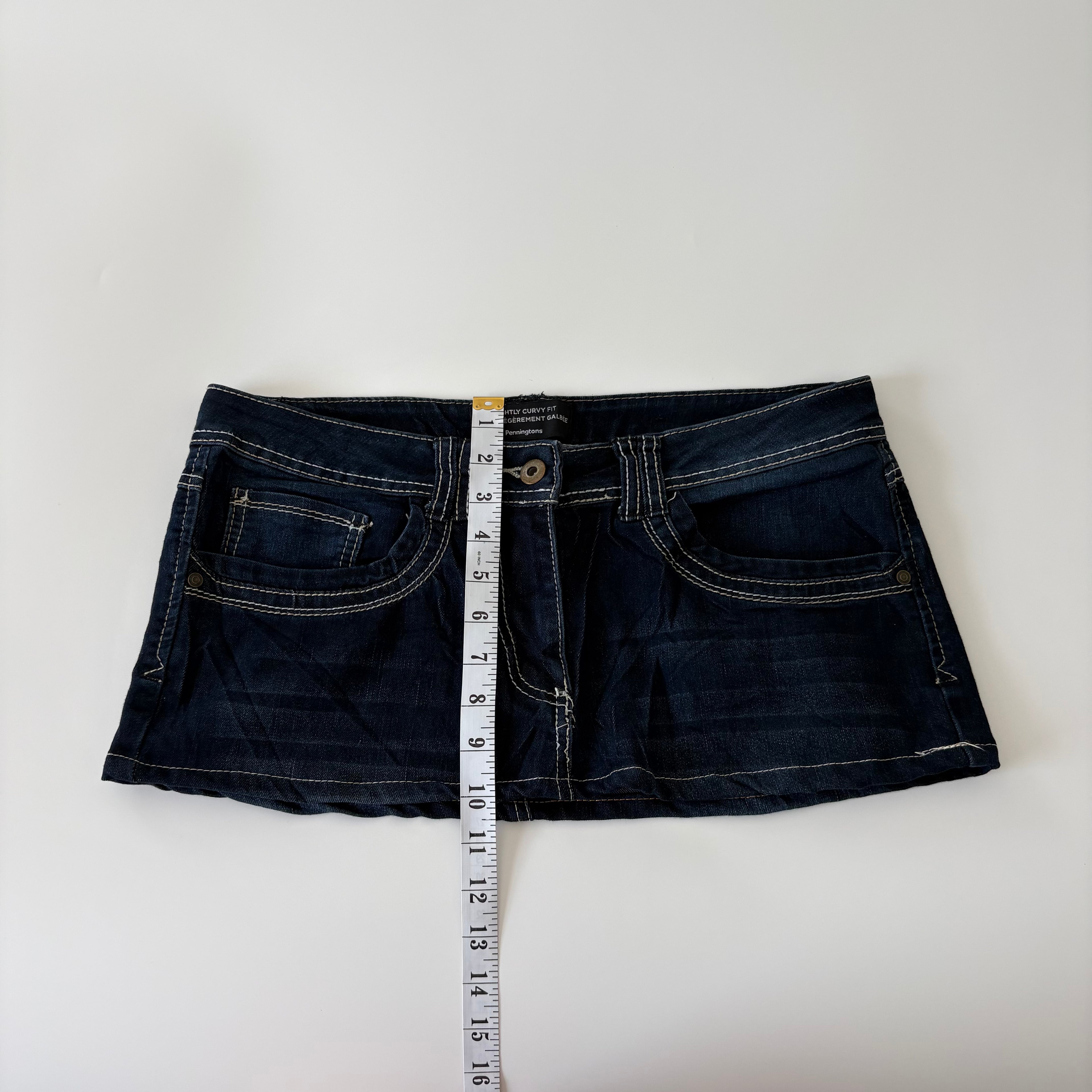 Vintage Y2K Low-Waisted Contrast Stitch Denim Mini Skirt - Size M/L